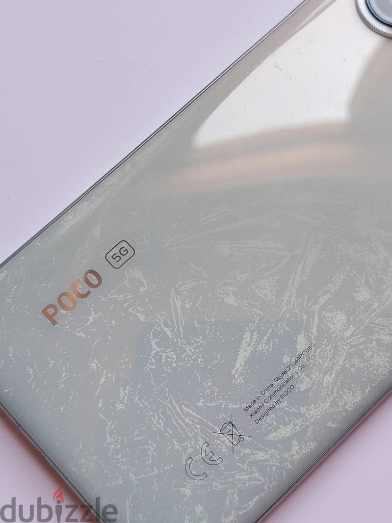 poco f5 5G.  256/12 3