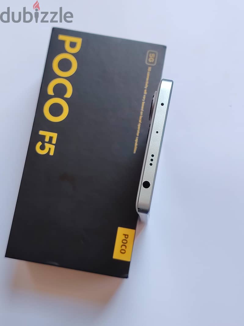 poco f5 5G.  256/12 6