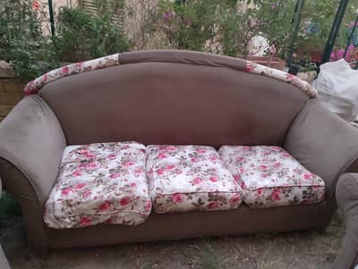 انتريه عموله 2 كنبه و2 فوزيه