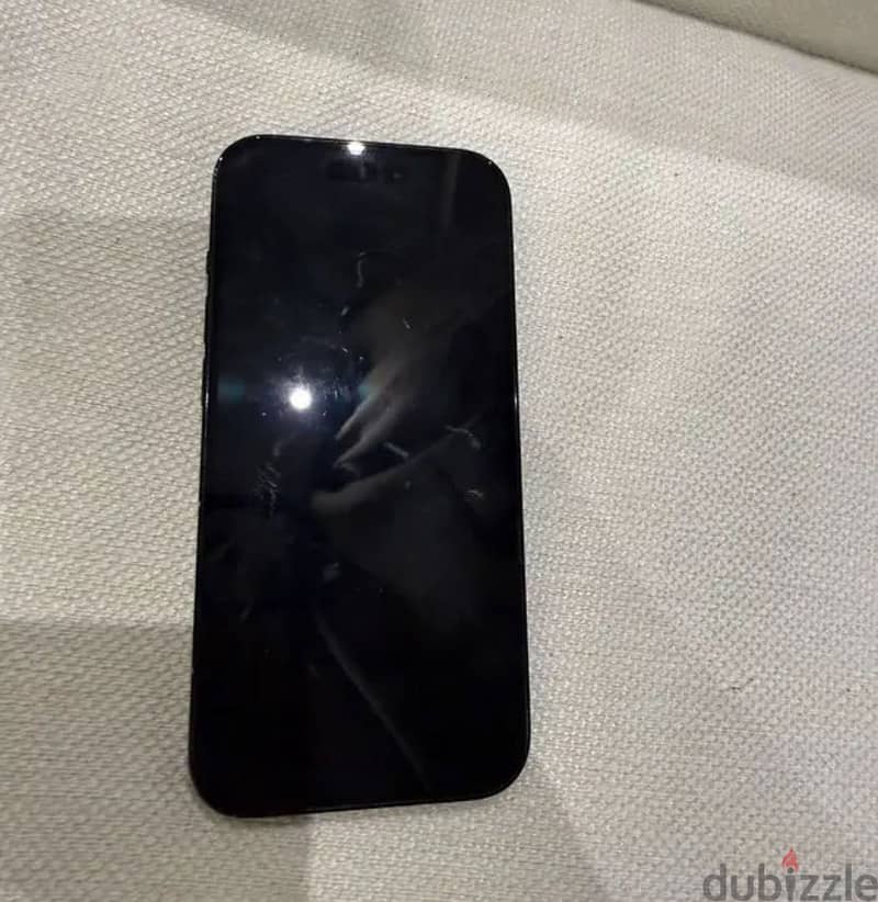 آبل - آيفون 14 برو 1