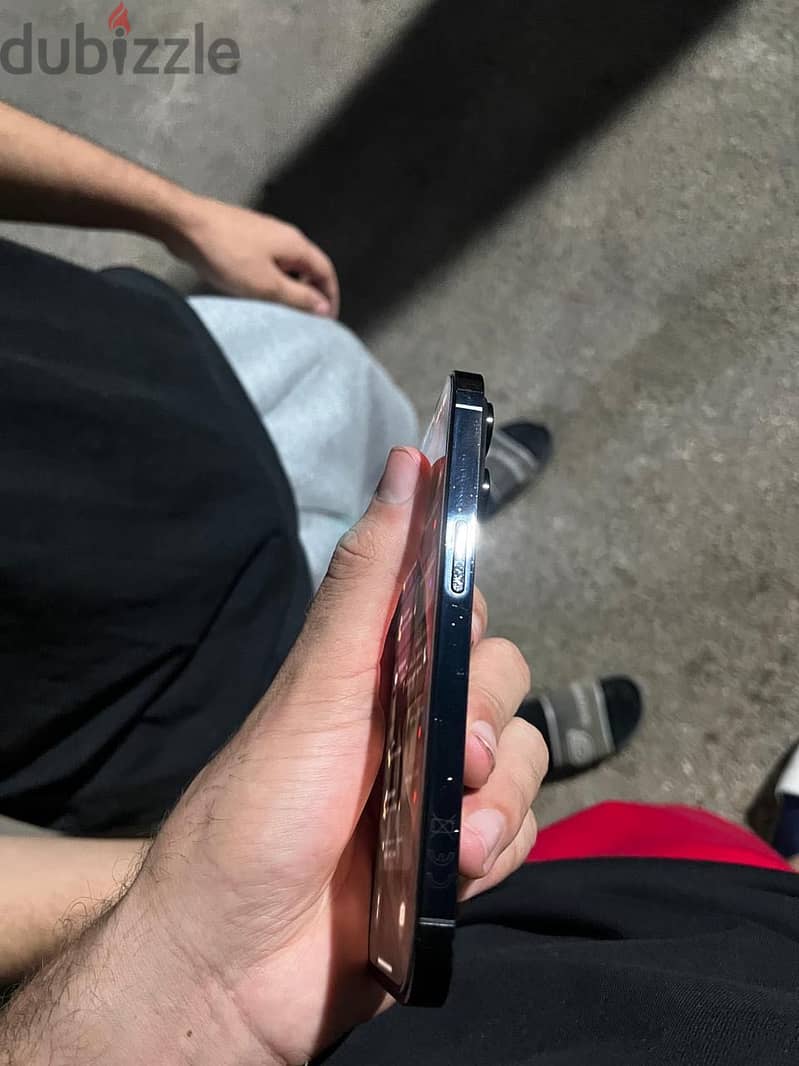 آبل - آيفون 14 برو 10
