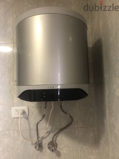 TORNADO Electric Water Heater 30 L , Enamel, LED lamp, Silver TEEE-30D