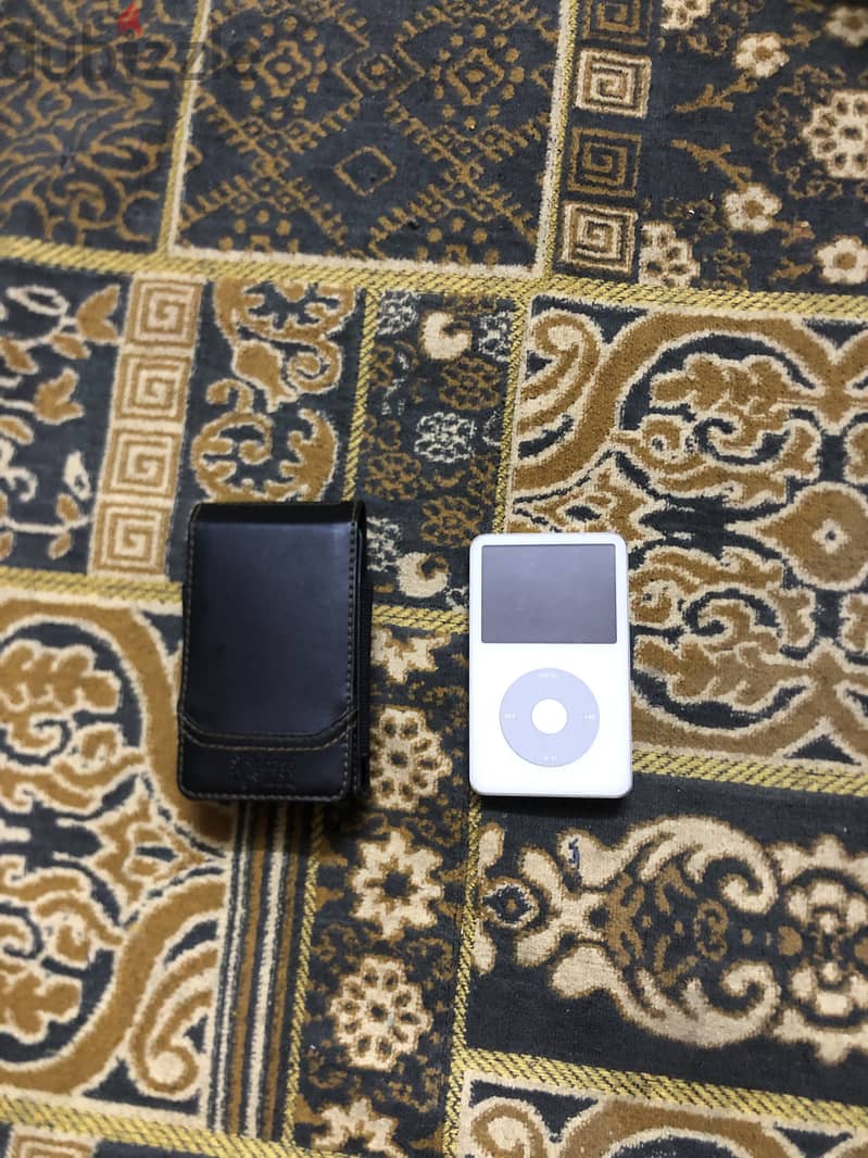 Apple iPod classic 60G 5th generation 1