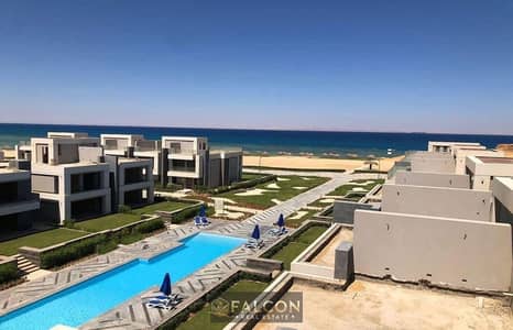 Immediate delivery of a Double View chalet with La Vista North Coast, steps from the sea.
