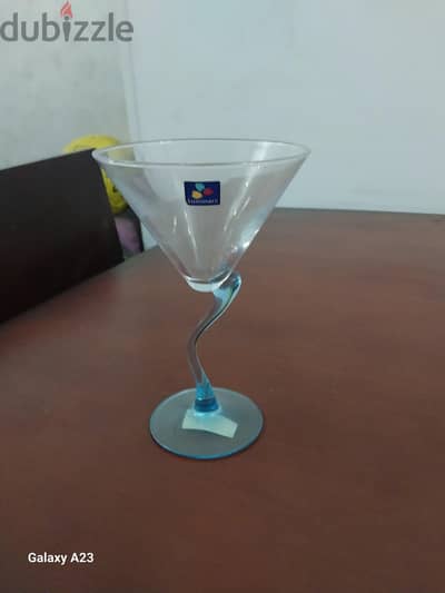 طقم كاسات لومينارك