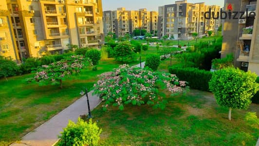 For rent, an apartment of 140 meters, sea view, landscape in Dar Misr Compound, district 16, Sheikh Zayed