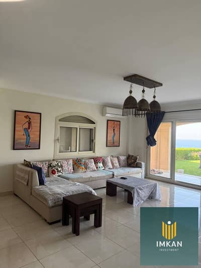 Chalet for immediate handover—finished to an ultra-super-luxurious standard—available for sale in Malibu Village, Ain Sokhna (on the Zafarana Road).