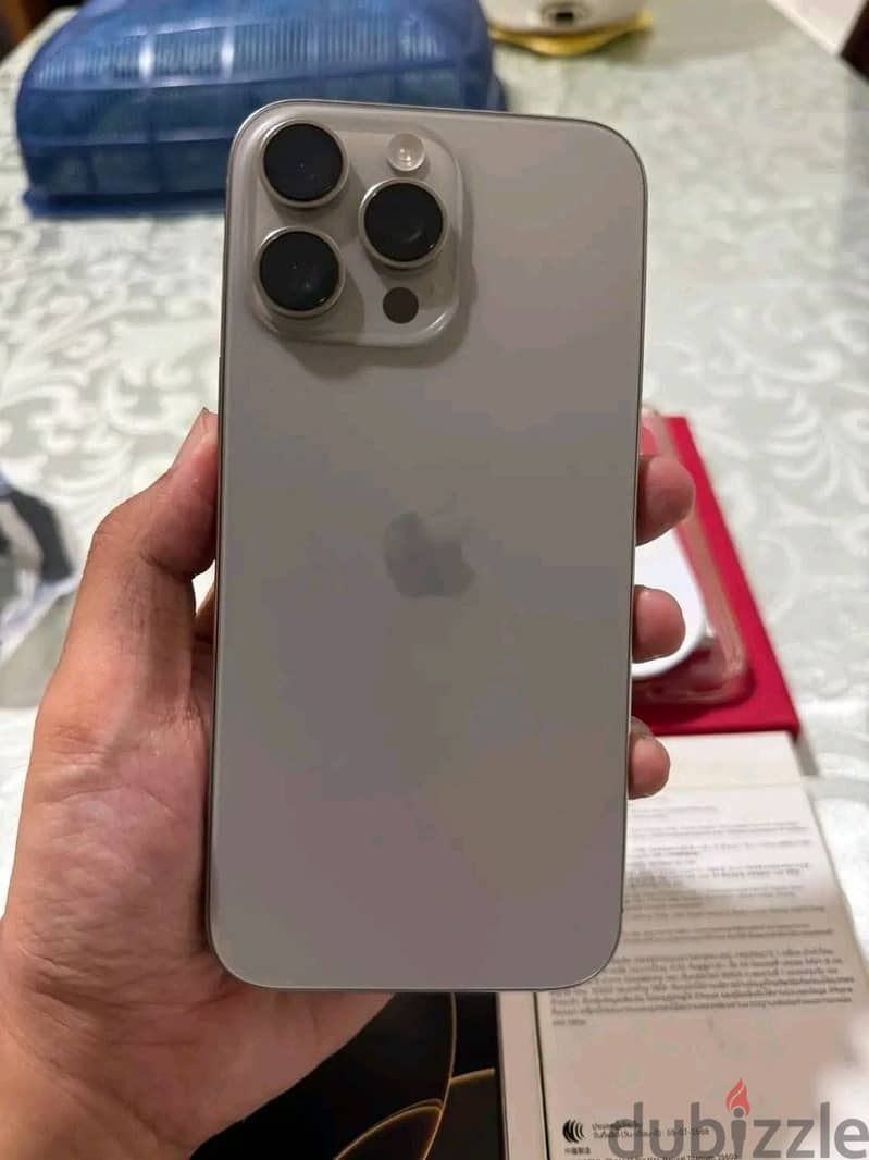 Apple - iPhone 16 Pro Max 2