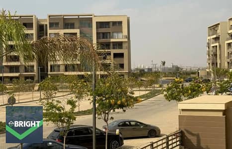  جاهزة للاستلام | أرضي بحديقة 94.5م – Palm Hills Capital Gardens  شقة أرضي بحديقة كبيرة، لوكيشن Prime جدًا، واجهة بحرية وإطلالة واسعة على الـLandsca