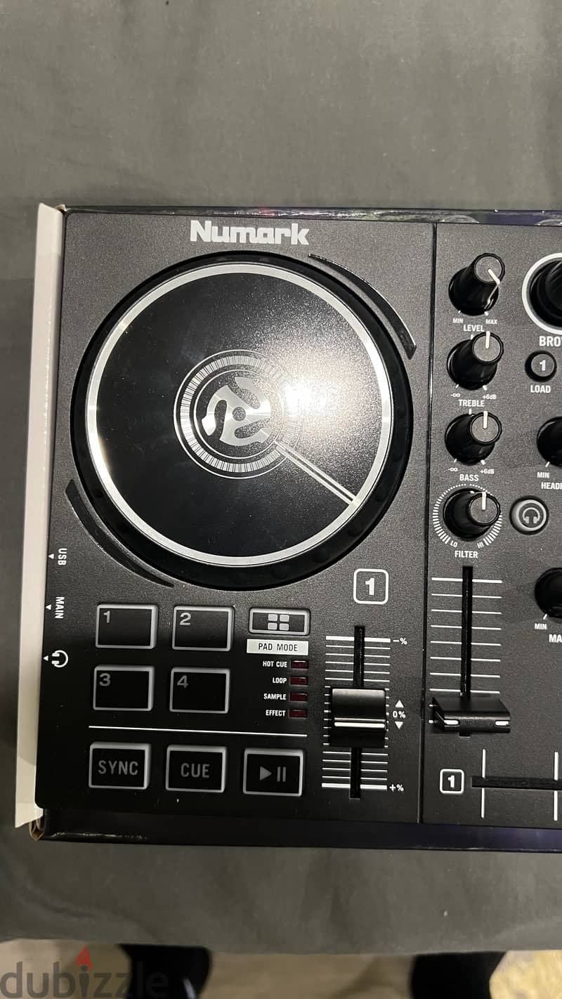 Numark party mix 2 3