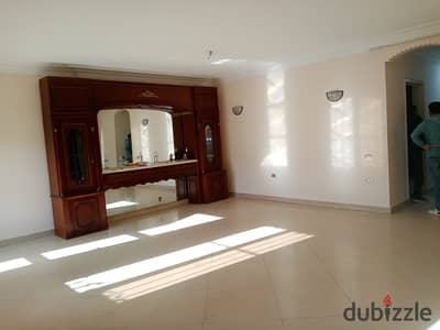 Apartment Ground Floor with Garden for Rent in the Elegant Neighborhood of Sheikh Zayed