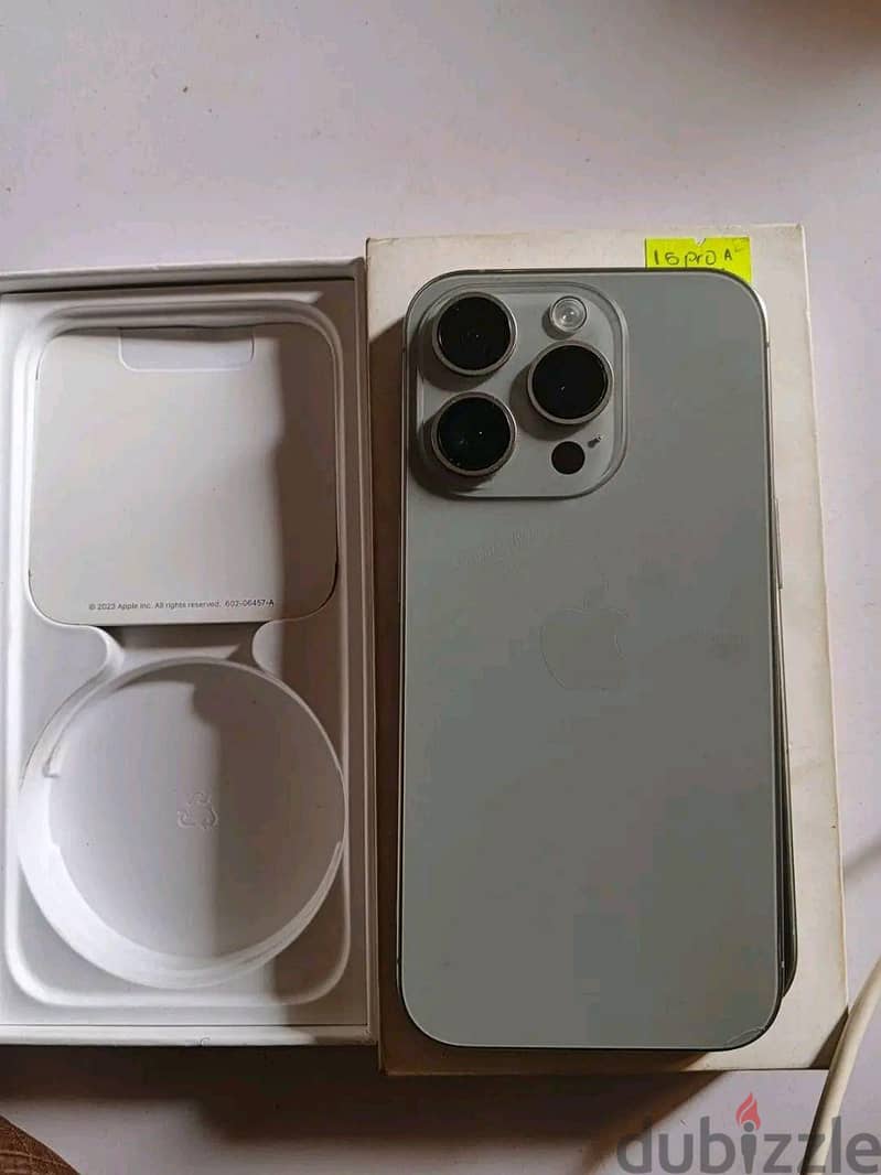 آبل - آيفون 15 برو 3