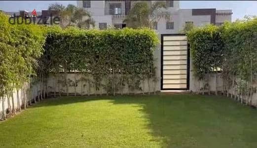 شقه للبيع دور أرضى مع جاردن و مدخل خاص أميز موقع بالكومبوند موقع مميز بجوار الباتيو لافيستا دقايق من سباين مدينتي سراي بالقرب من سوديك مستقبل سيتي