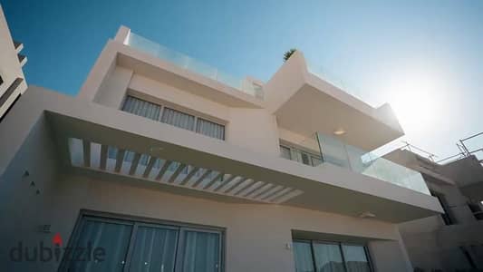 Corner villa with hotel finishing and a wonderful sea view for sale in a prime location on the North Coast next to La Vista and Sea Shore Corner villa with hotel finishing and a wonderful sea view for sale in a prime location on the North Coast next to La Vista and Sea Shore