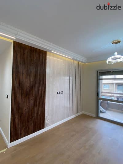 Finished apartment for sale in front of Madinaty returns in dollars minutes from Rehab and Mountain View Hyde Park