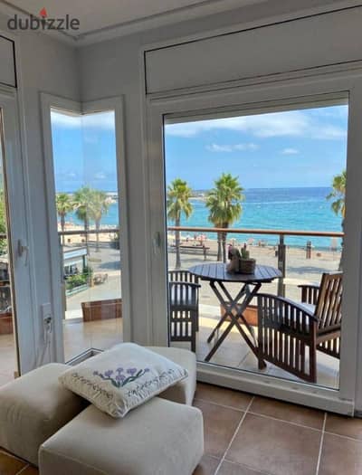 Near-delivery chalet, just 200m from the sea, featuring a sea view, kitchen, and ACs, with a 30% discount for a limited time. For sale in the North Co
