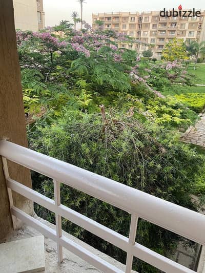3-bedroom apartment for sale at a bargain price in Sarai Compound with a full sea view on Central Park, directly next to Madinaty, the best phase
