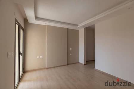 قسط علي 12 سنة شقة prime location او بخصم فوري 50 % علي طريق السويس امام ابراج the spine و بالقرب من AUC التجمع الخامس وجايد وتاج سيتي