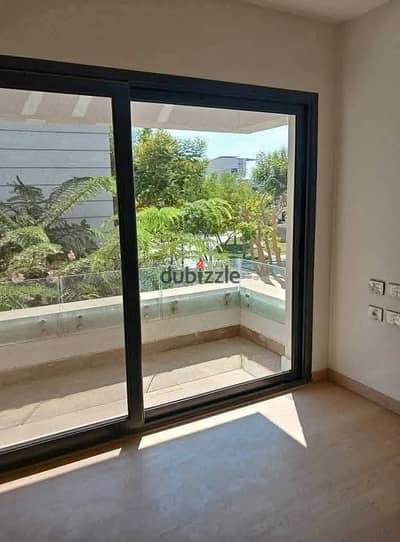 100sqm apartment with open views in Sarai on Suez Road, near Amorada, Jayd, Layan & minutes from AUC. Flexible installments or instant discount.