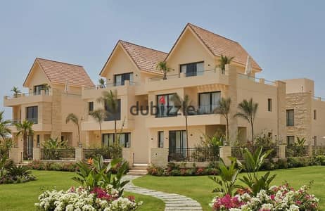 With amazing VIEW own your villa with 12 year installments in project linking Fifth Settlement and Mostakbal City next Privado Madinaty mins Hyde Park