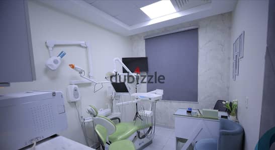 لراغبى الاستثمار المضمون أمتلك الان عياده كامله التشطيب High Quality واجهه أمامى على شارع التسعين فـ قلب التجمع الخامس مفيدا بالقرب من هايد بارك 5A