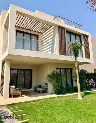 Seize opportunity lowest price La Vista own standalone villa El Patio Town heart Fifth Settlement next Mivida Hyde Park mins AUC