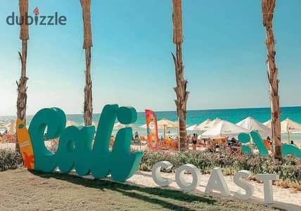 شالية للبيع في رأس الحكمة متشطب بالتكييفات وبخصم 31%بجانب دايركشن وايت و هاسيندا وبالقرب من ازار ايلاند و فوكا باي و ألماظة باي و أوجامي و مرسى بغوش