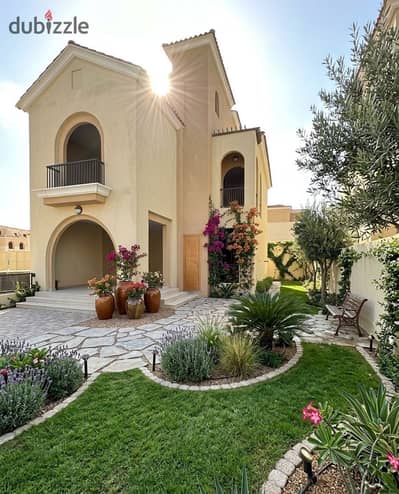 Villa for sale in a gated community connecting New Cairo and Mostakbal City near Taj City Rehab Al Shorouk and Al Burouj next to Madinaty in Sarai