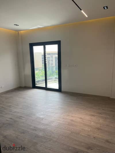 Two-bedroom apartment with a landscape view for sale in front of Spin Madinaty minutes away from Rehab District Mountain View Hyde Park