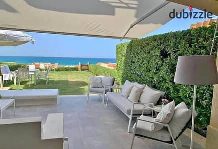 ادفع 6,000,000 فيلا استاندالون sea view 100% علي البحر + pool تشطيب فاخر بالتكيفات والمطبخ في راس الحكمة الساحل الشمالي للبيع بالقرب من سيزر واوجامي