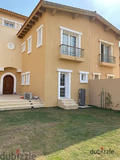 Corner 3-story townhouse with 10-year installments in one of the best locations in New Cairo at Hyde Park with a special discount near Zed East Solana