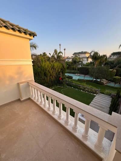 Corner villa for sale (3 floors) with lake view and flexible installments or 50% immediate discount Located directly on Suez Road minutes from AUC,