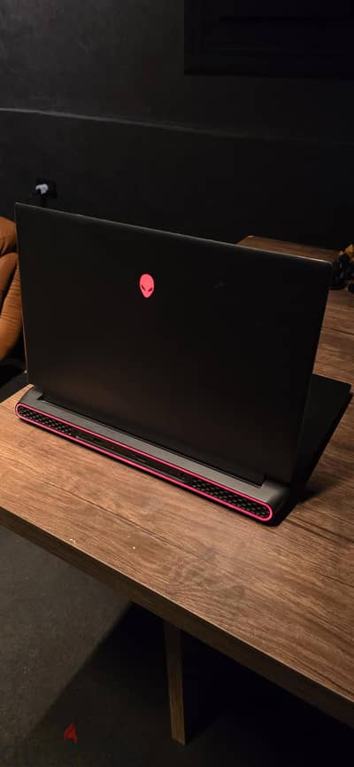 Alienware R5 M17