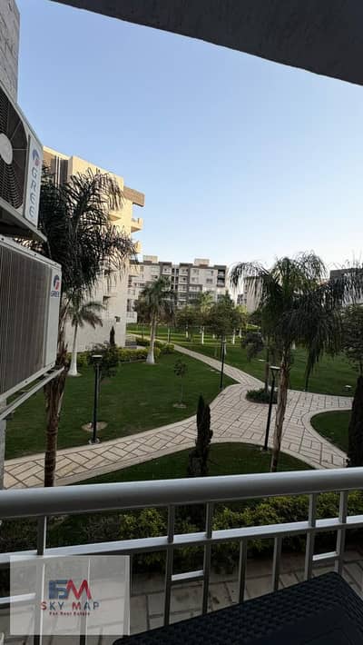 140 m apartment for rent, furnished with hotel furniture, in B10, wide garden view