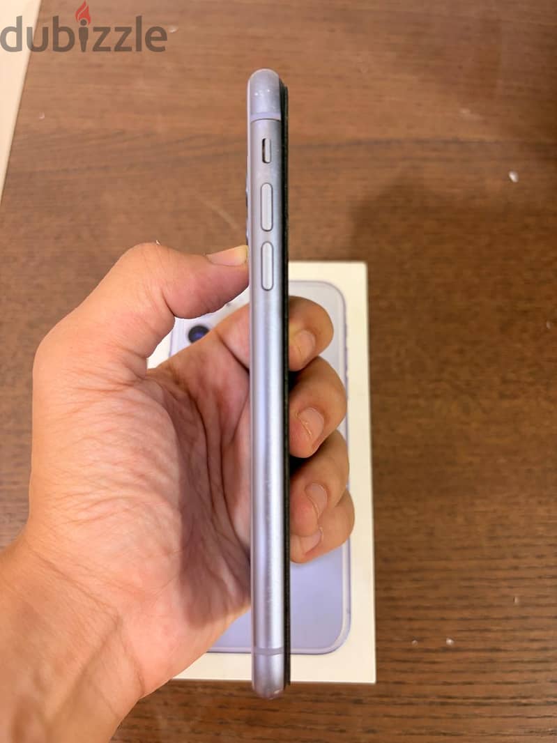 iPhone 11 3