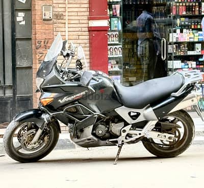 هوندا فاراديرو T2 2005 