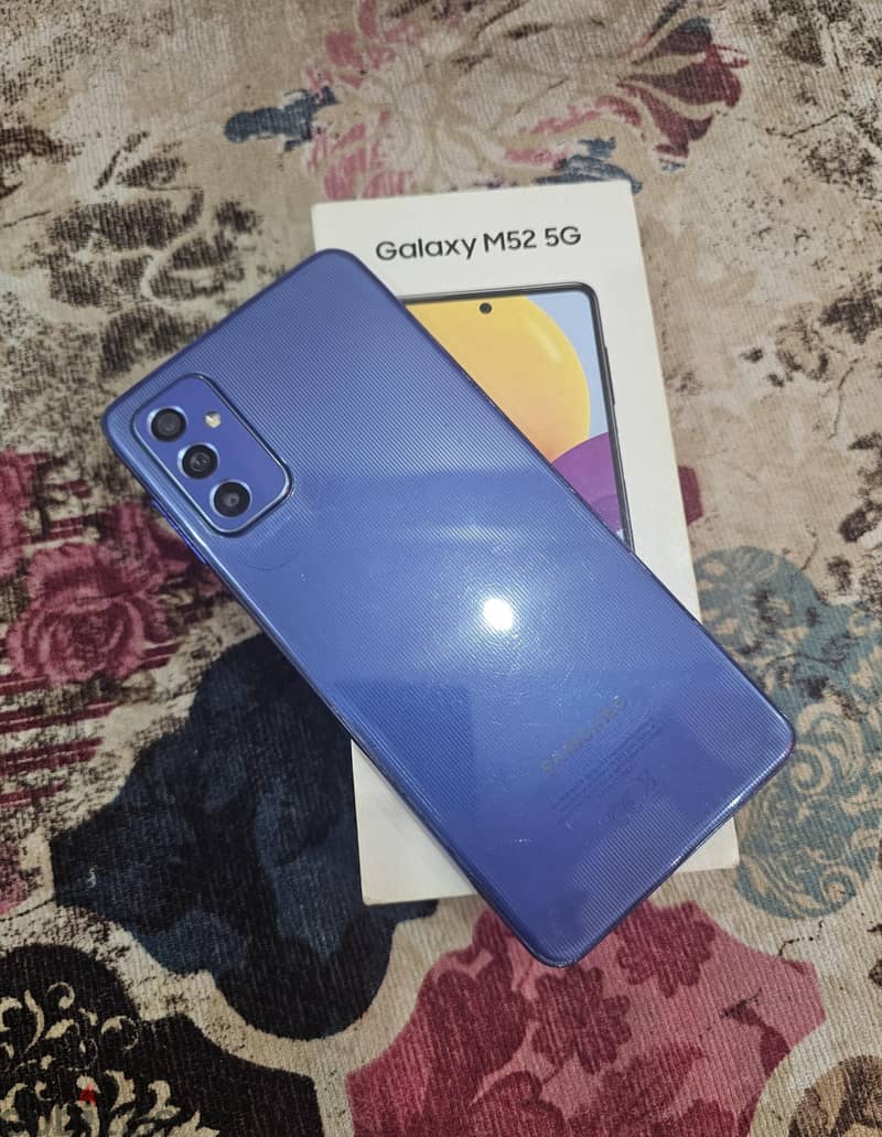 Samsung M52 5G 2