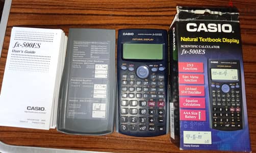 آله حاسبة كاسيو أصلية Casio fx500es بملحقاتها وتعمل بشكل ممتاز