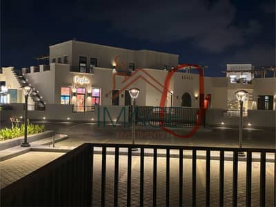 Prime F&B Opportunity Store For Sale on Plaza