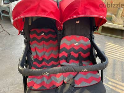Joie Air Twin Stroller بحاله ممتازه