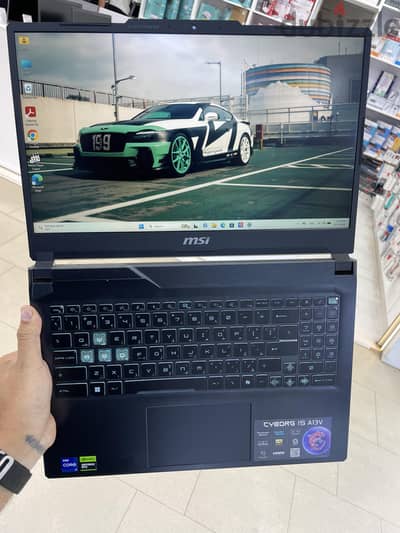 MSI CYBRORG 15 A13VF