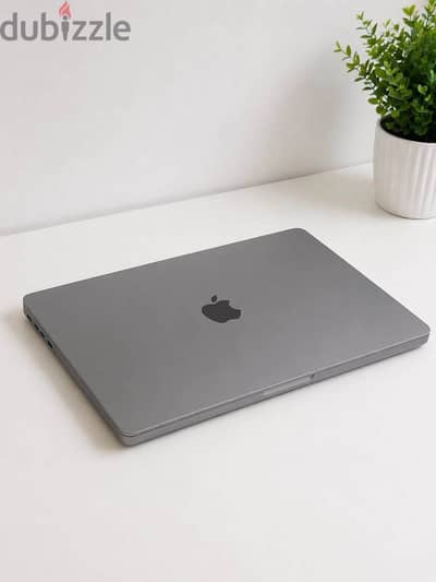 MacBook Pro M1 Pro 16-inch  M1 Pro | 32GB RAM | 512GB SSD
