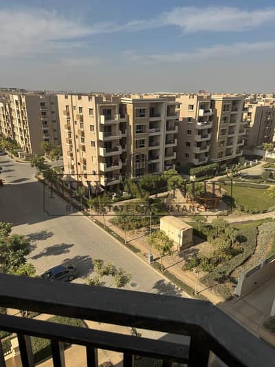 بنتهاوس للبيع في بارك ريزيدنس مشروع تاچ سيتي Taj City Park Residence من تطوير مدينة مصر بموقع مميز جدًا وإطلالة مزدوجة مباشرة على اللاندسكيب