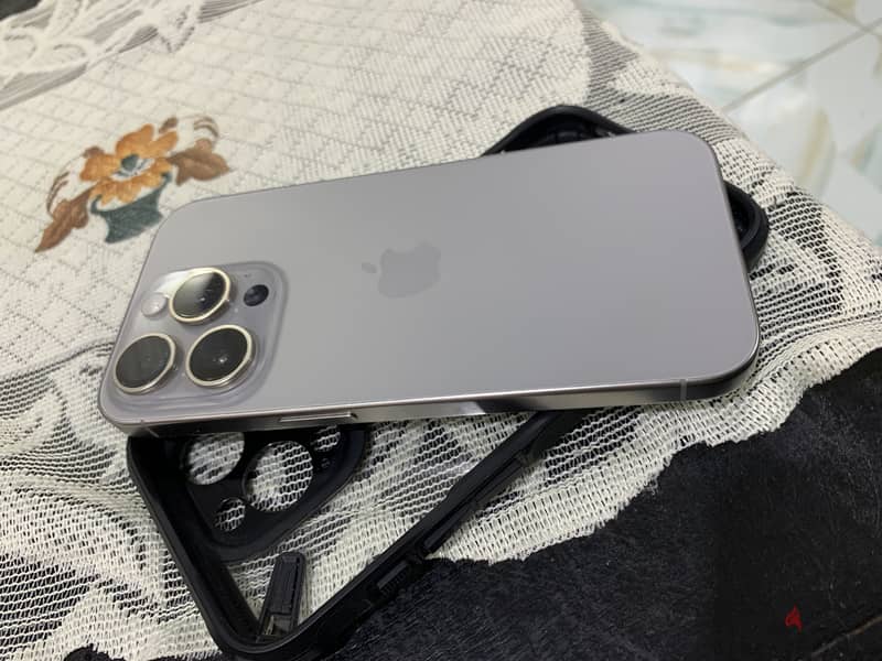 Apple - iPhone 15 Pro 1