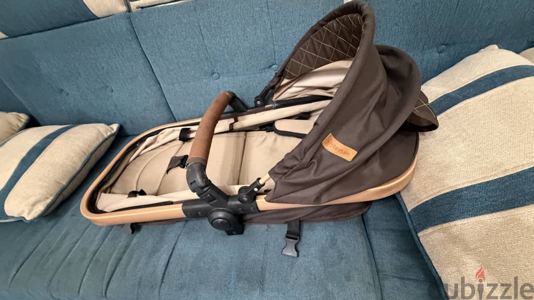 Baby stroller used like new 4