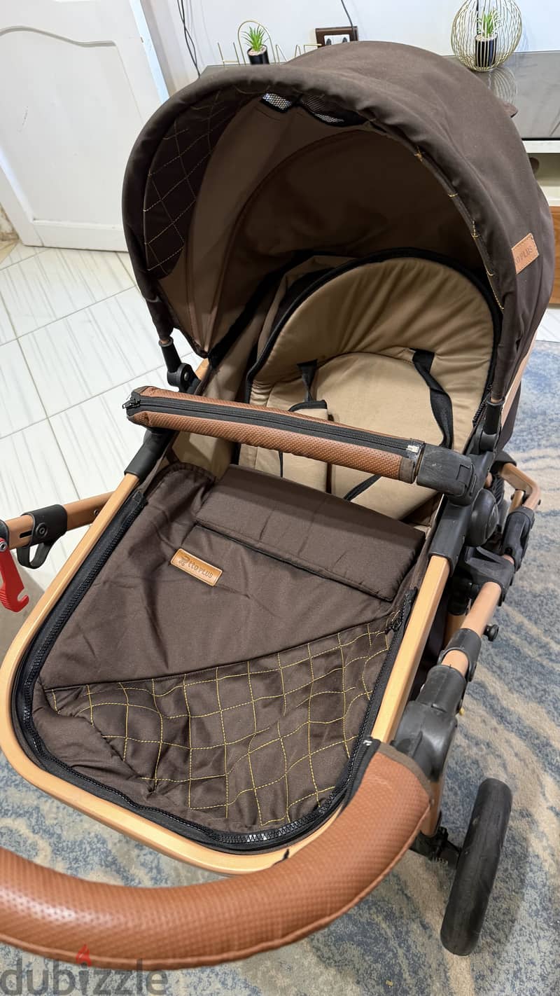 Baby stroller used like new 6