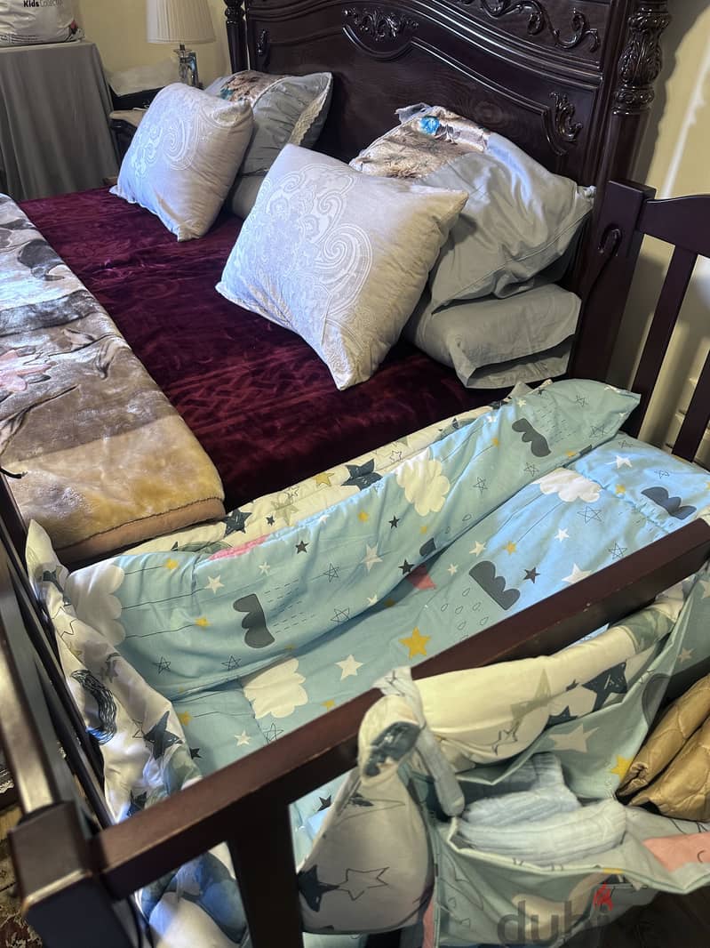 Used baby crib 5
