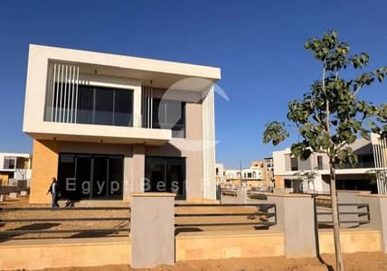 اقل سعر ريسيل فيلا متشطبة بحمام سباحة استلام فوري تكنلة اقساط للبيع في زيد ايست التجمع ZED EAST Resale