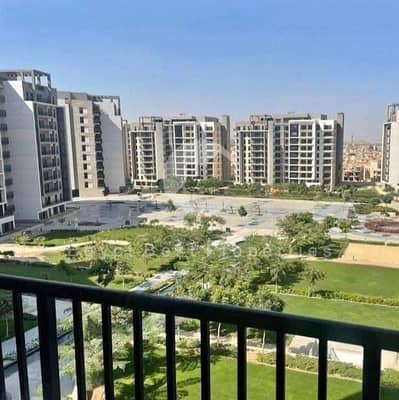 اقل سعر شقة 132م ريسيل أستلام 2027 متشطب بالتكييفات تكملة اقساط للبيع في زد ايست التجمع Resale Zed East