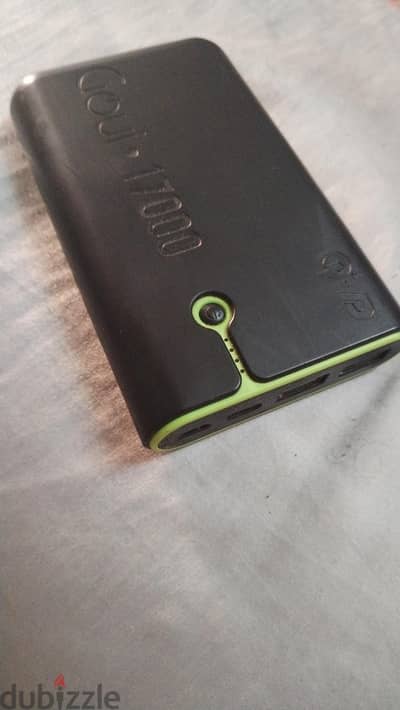 باور بانك goui 17000